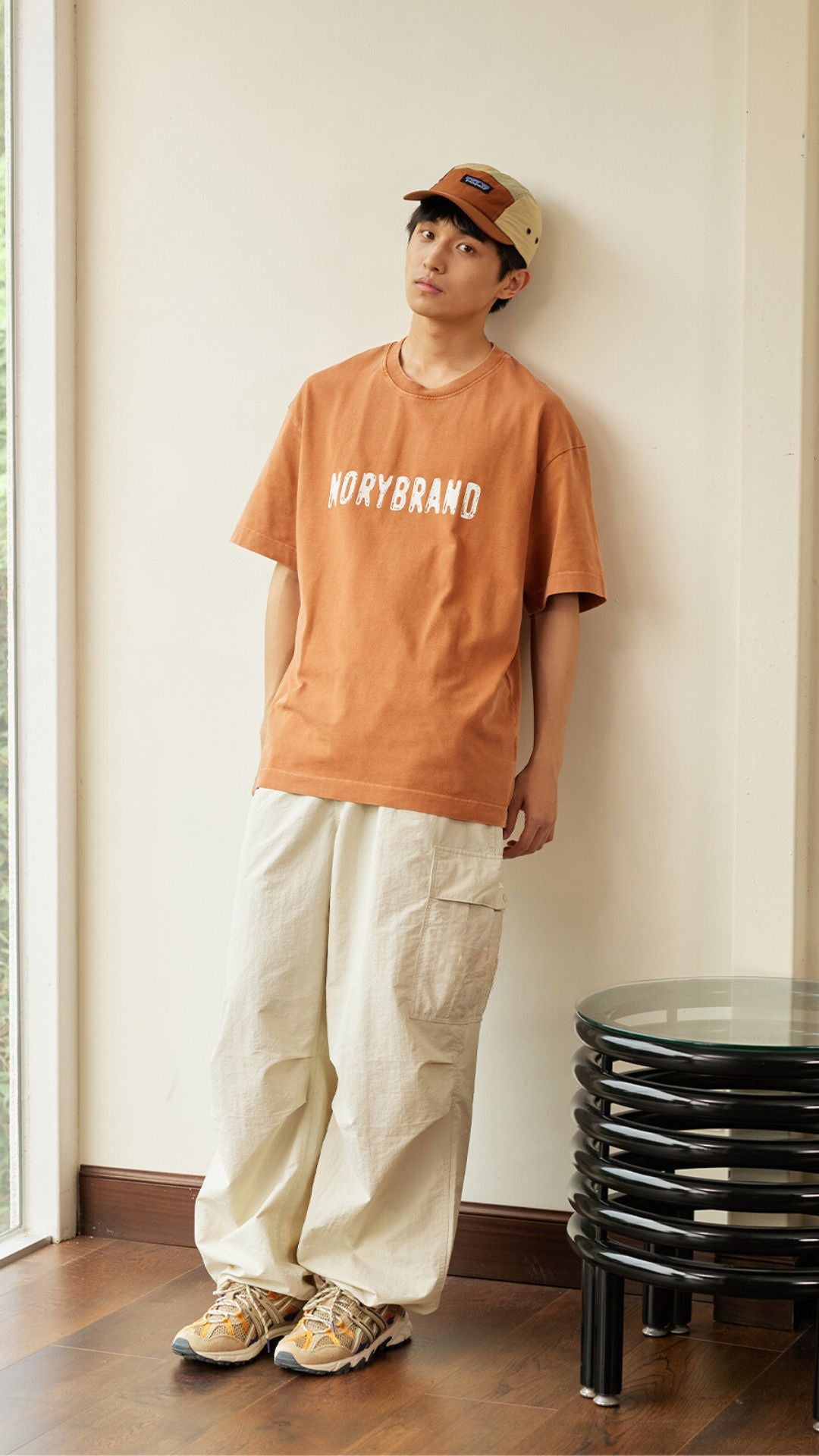 LOGO-PRINTED SIMPLE SHORT-SLEEVED T-SHIRT N77662