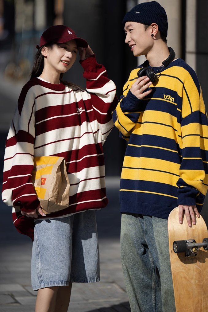 BORDER SWEATSHIRT B16111