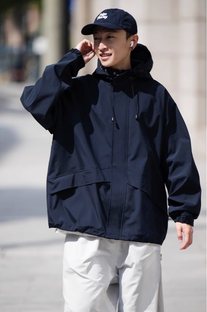 WINDPROOF WATERPROOF HOODED PERFORATED JACKET B57432