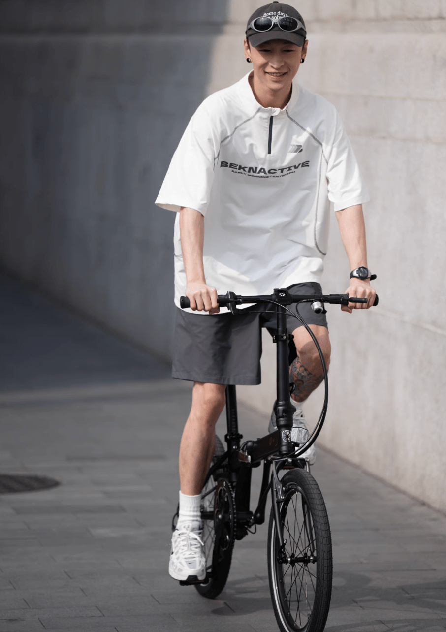 抗菌日焼け止めルーズハーフネックジッパー半袖Tシャツ B04281