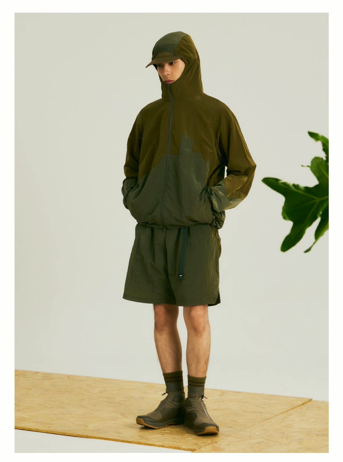 QUICK-DRYING, BREATHABLE, SUN-PROTECTIVE SKIN SUIT M38321