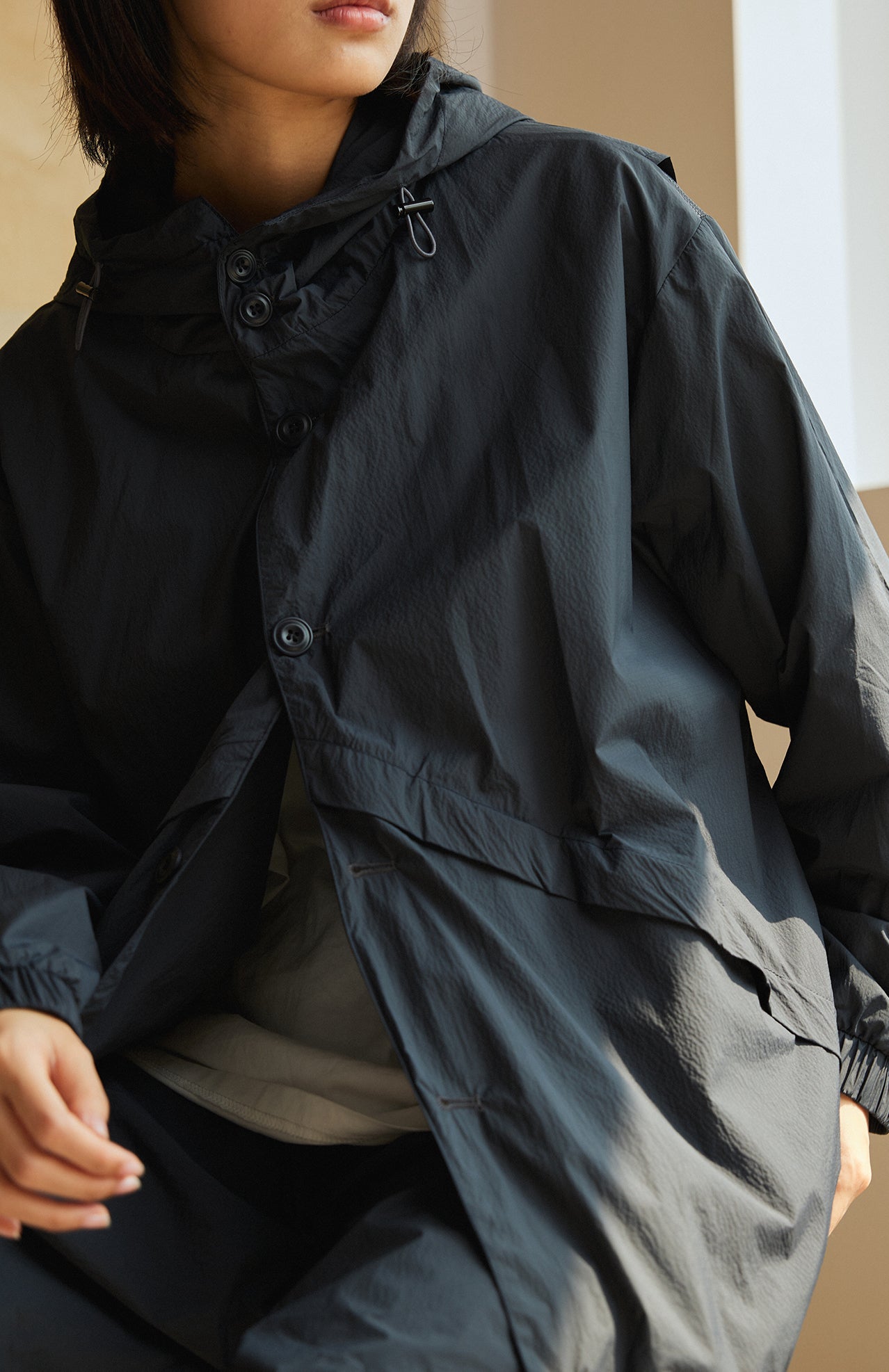 MULTIFUNCTIONAL MOUNTAIN HOODED JACKET L99832