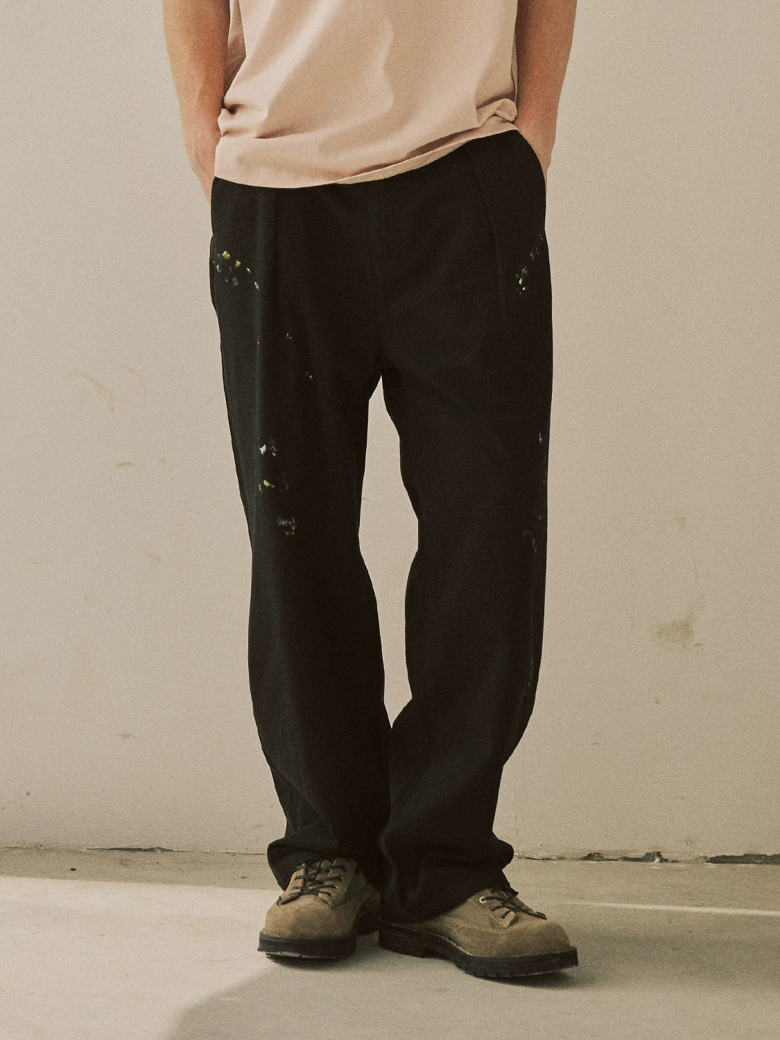 イントスプラッシュインクディストレストストレートパンツ N051411