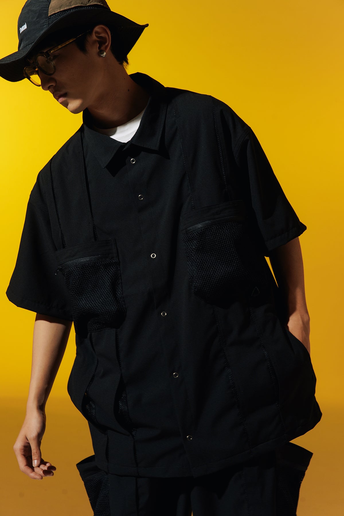 BREATHABLE, QUICK-DRYING, LOOSE-FITTING, SHORT-SLEEVED SHIRT D39903