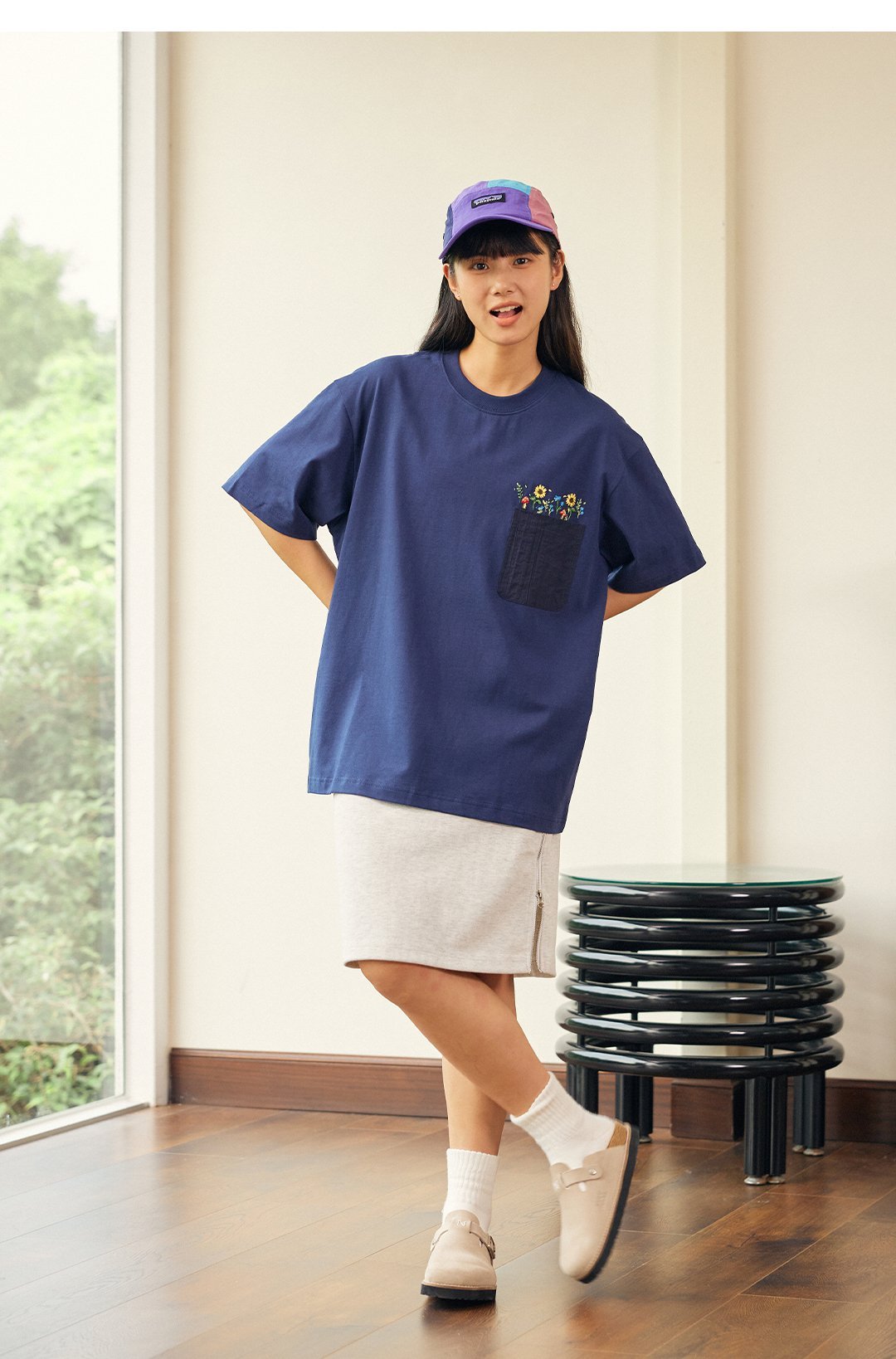 SHORT SLEEVES WITH EMBROIDERY AND POCKETS N65684