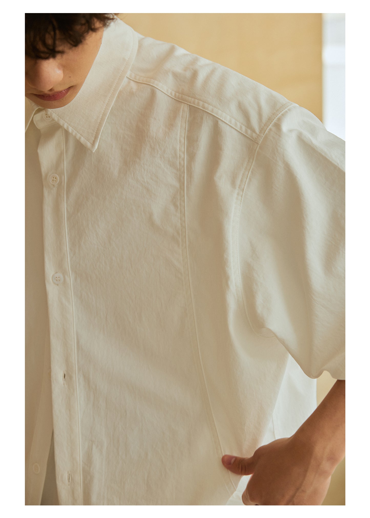 SHORT-SLEEVED SHIRT WITH WRINKLE-RESISTANT SILHOUETTE L33370