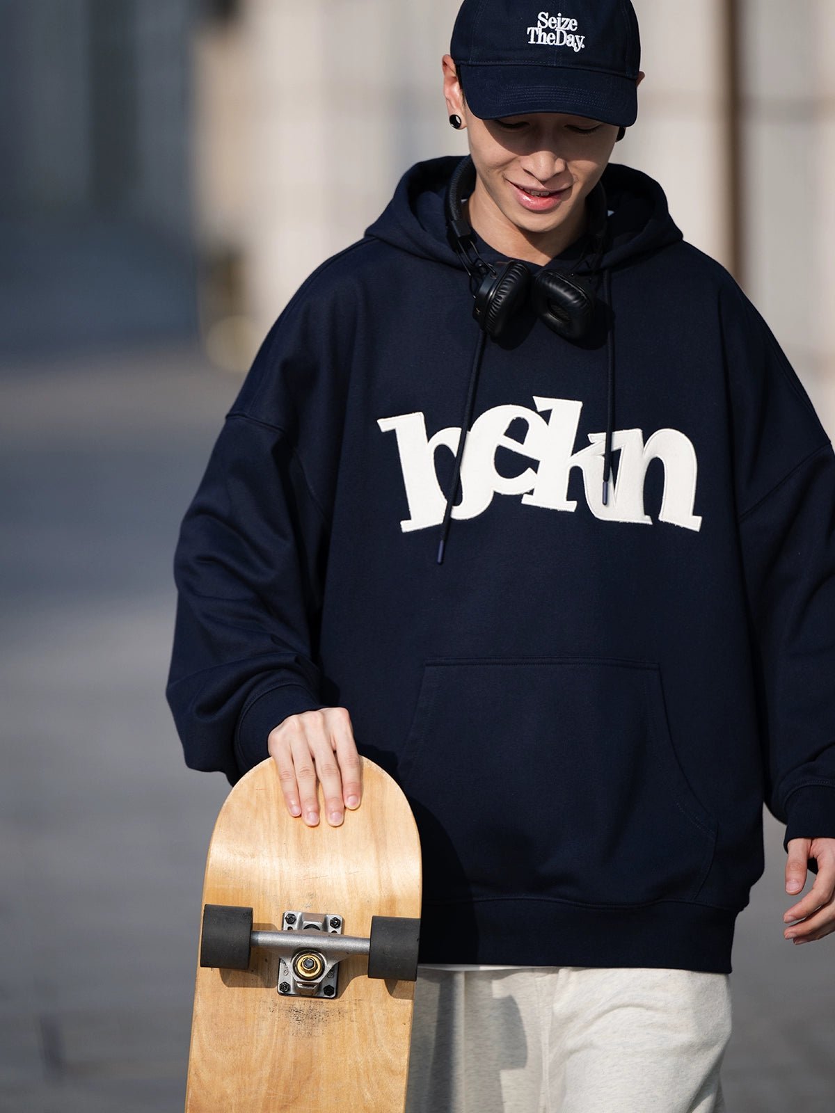 PULLOVER HOODED SWEATSHIRT B39389
