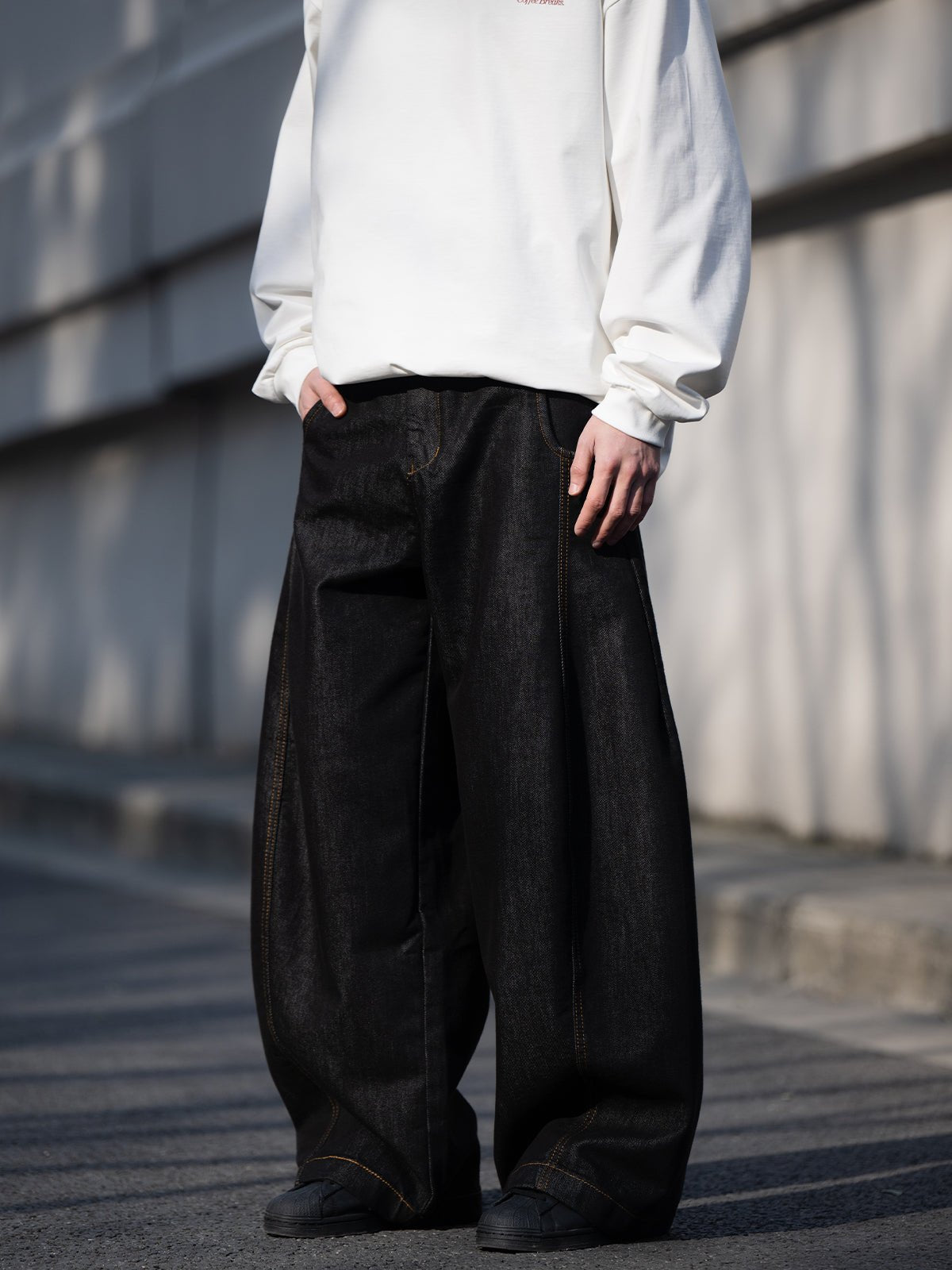 ブラックシミタージーンズワイドレッグパンツ B022211