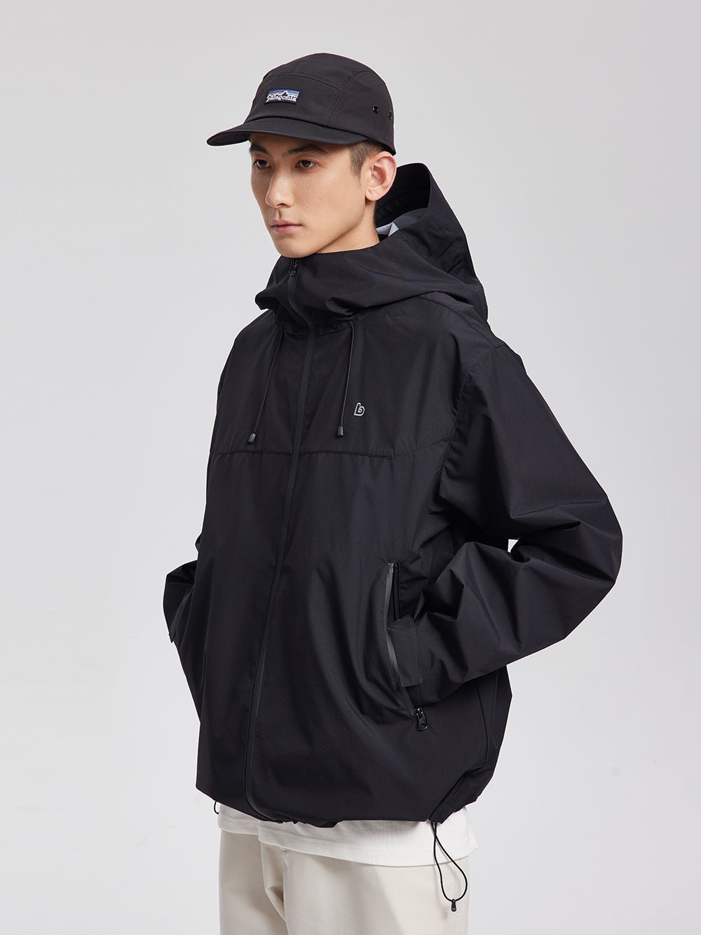 WINDPROOF AND WATERPROOF ZIP RASH JACKET WITH HOOD B03933
