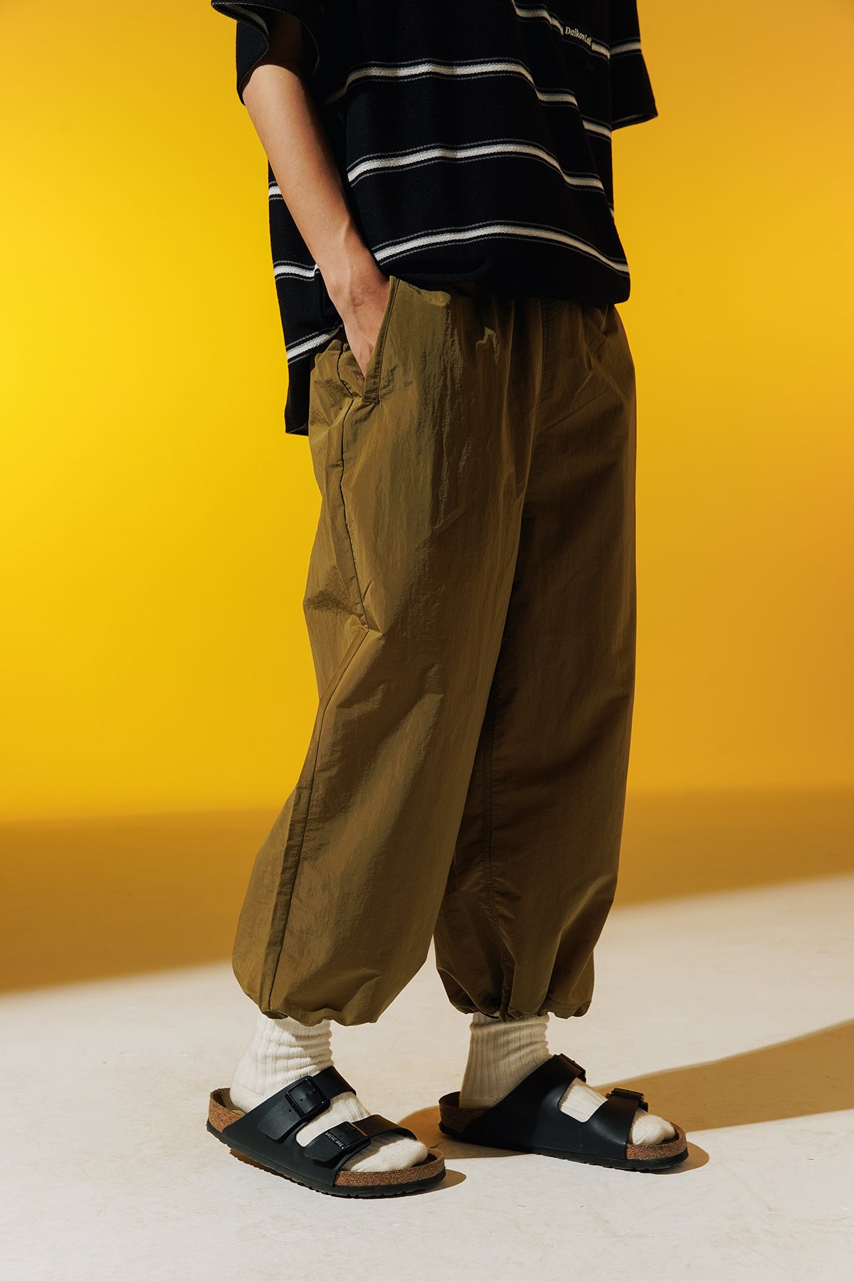 STRAIGHT SILHOUETTE 9/10 LENGTH PANTS D85554