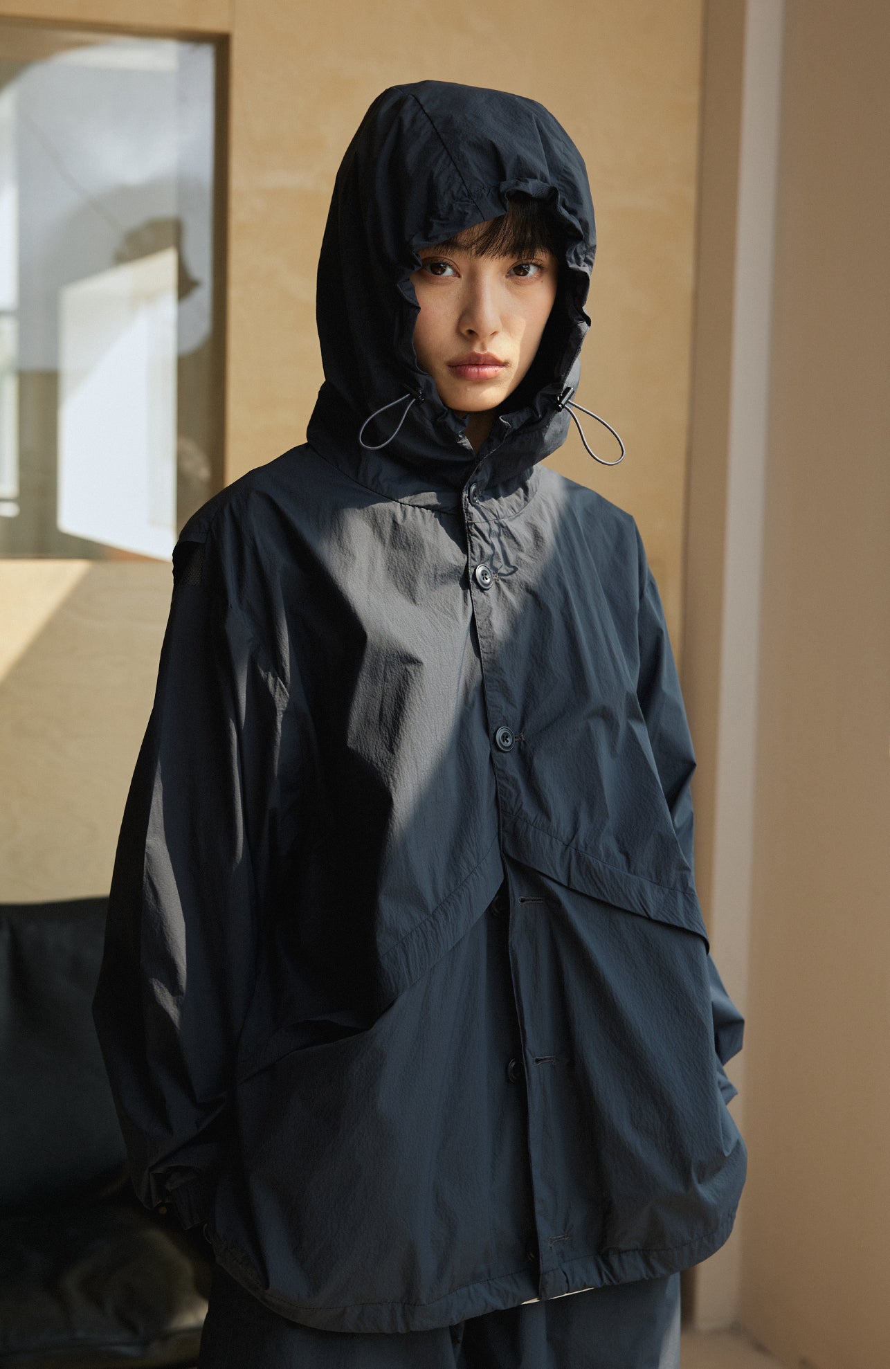 MULTIFUNCTIONAL MOUNTAIN HOODED JACKET L99832