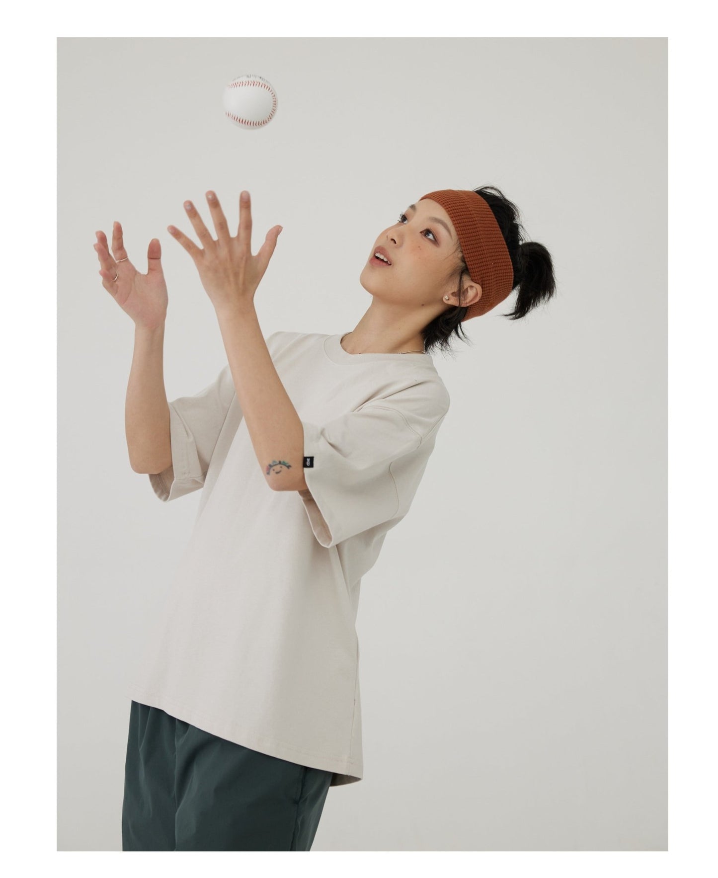 CASUAL SHORT-SLEEVED T-SHIRT O41120