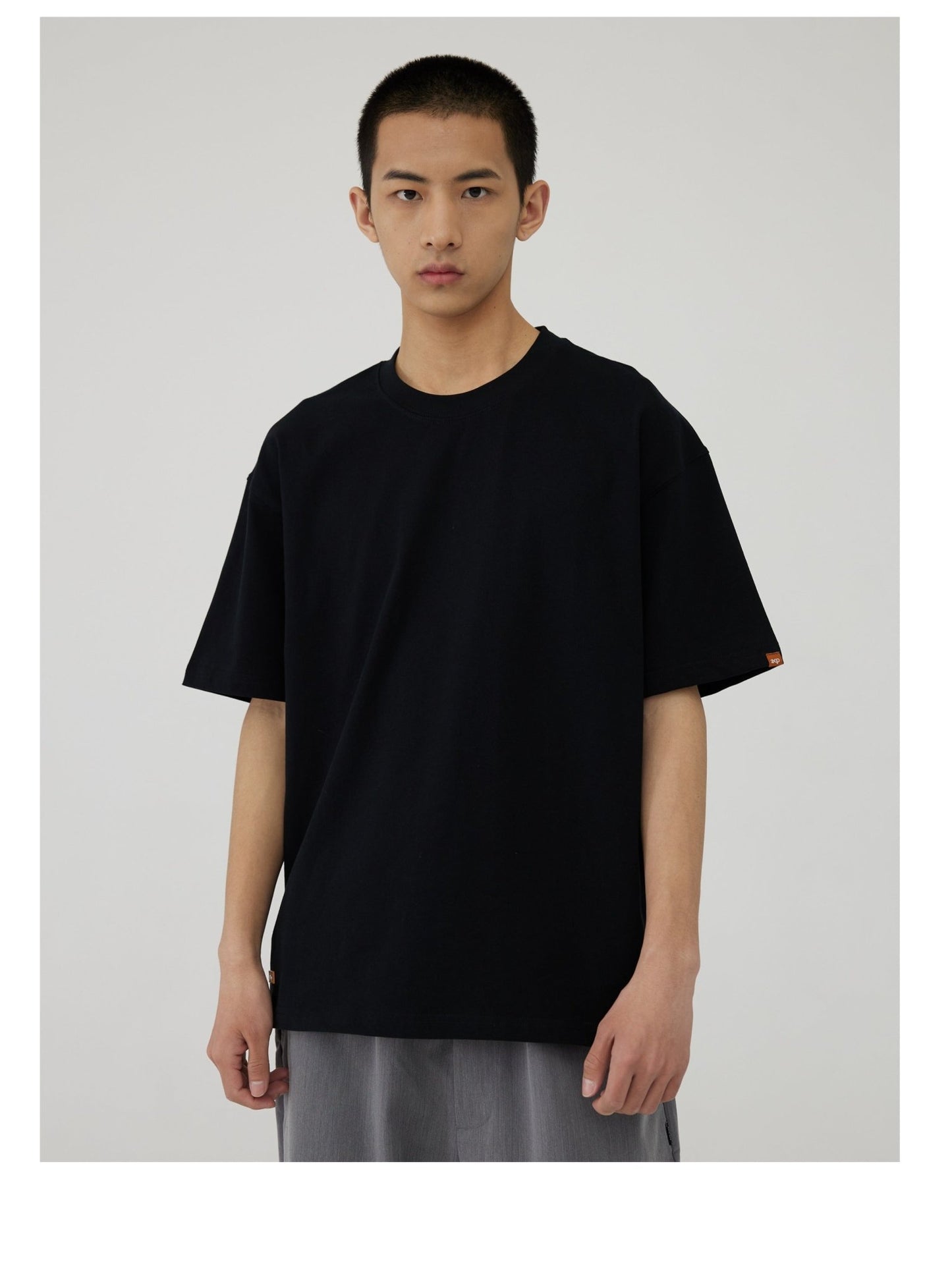 CASUAL SHORT-SLEEVED T-SHIRT O41120