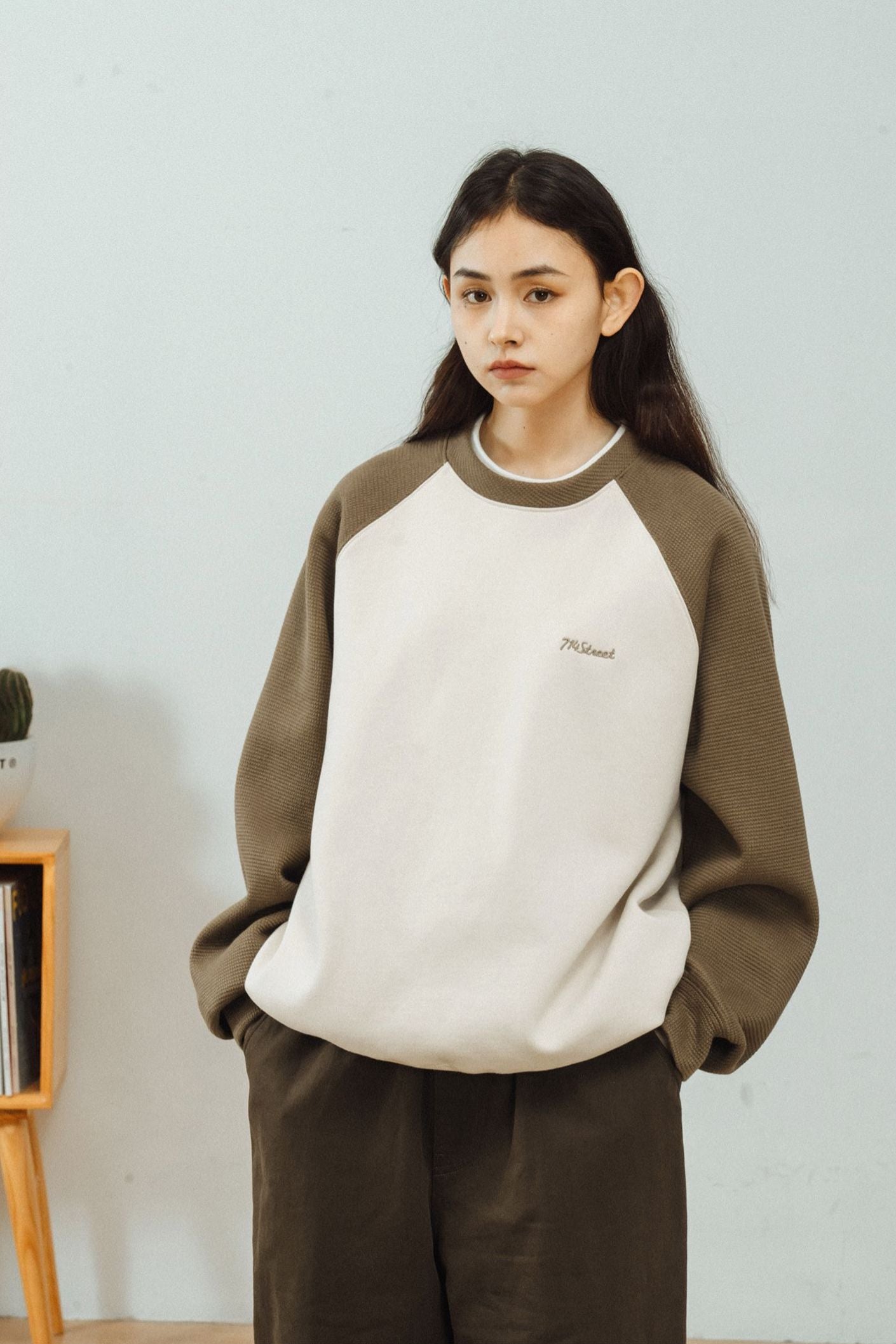 WAFFLE ROUND NECK SWEATSHIRT 90925