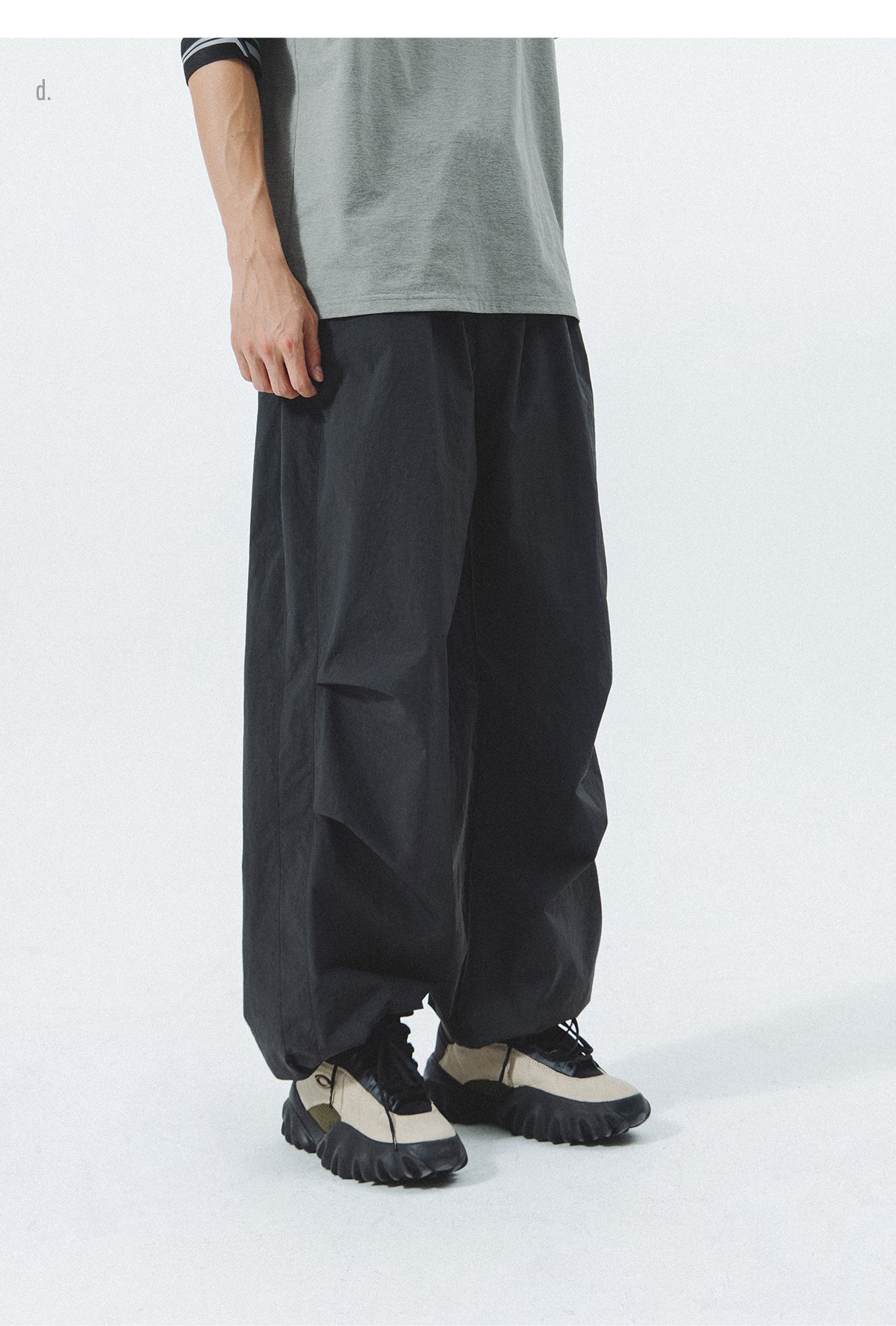 FUNCTIONAL WIND PARACHUTE PANTS N47482