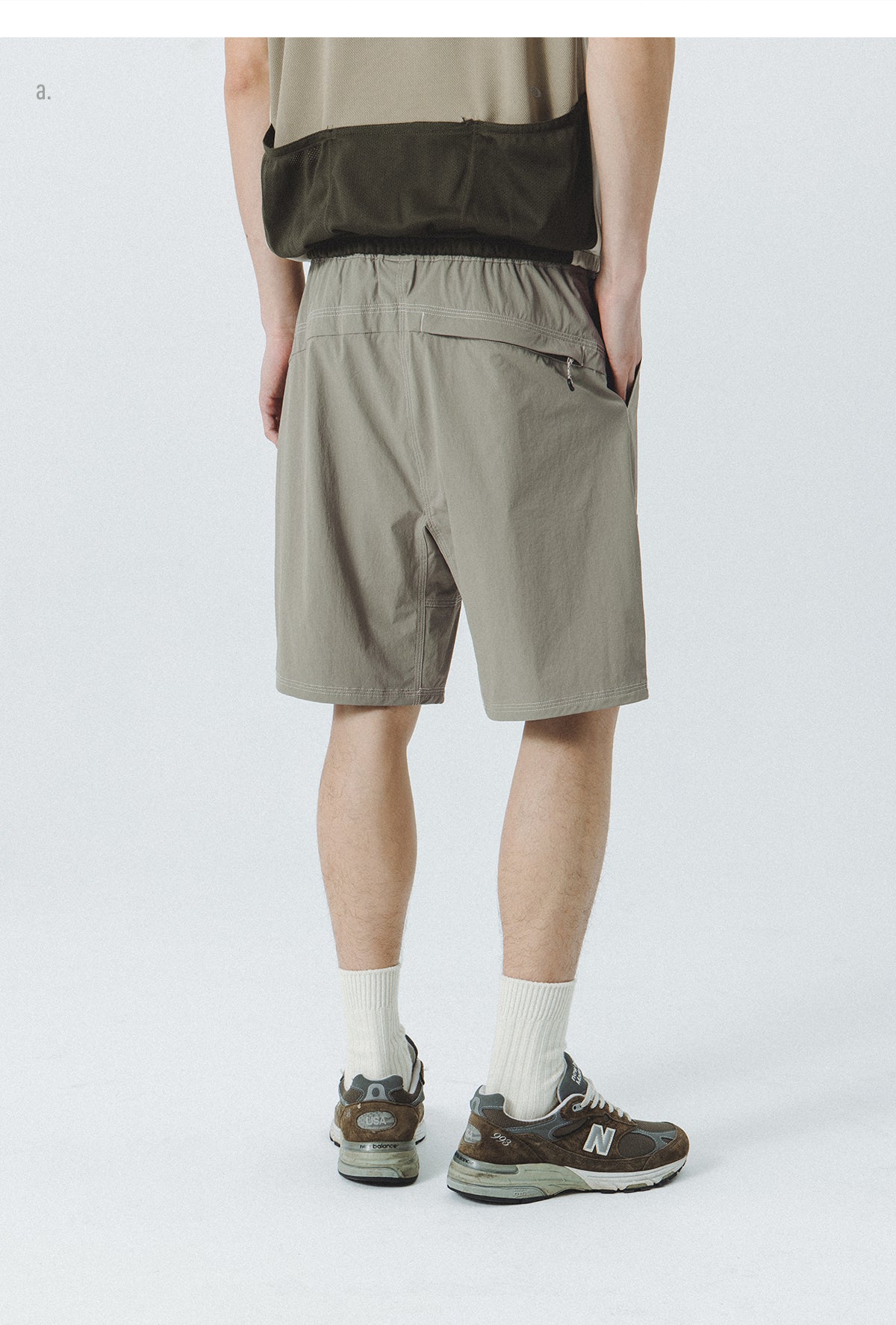 LIGHTWEIGHT HALF-LENGTH PANTS N00231