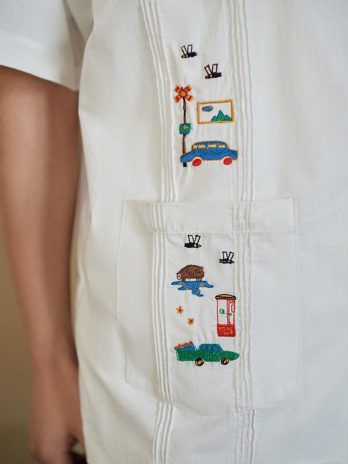 HAWAIIAN SHORT SLEEVE WHITE MODIFIED CUBAN SHIRT E74000